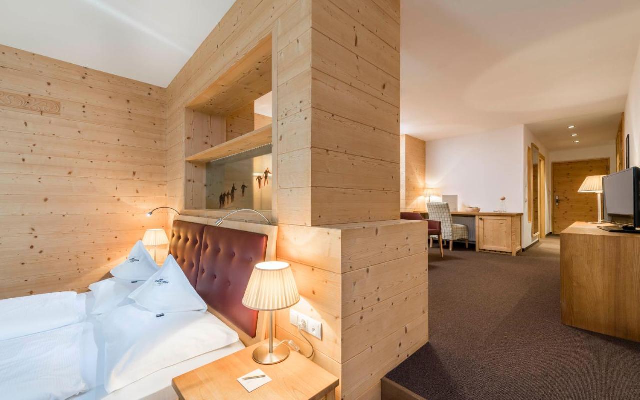 Alpenheim Charming & Spa Hotel أورتيسايْ المظهر الخارجي الصورة